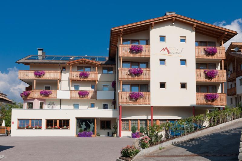 Mirabel Hotel