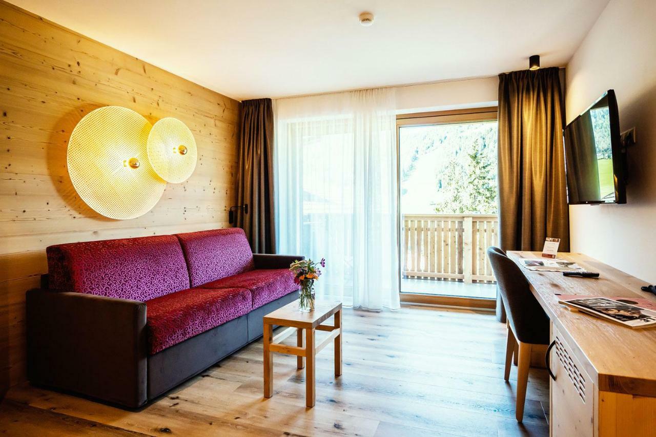 Mirabel Hotel 3*